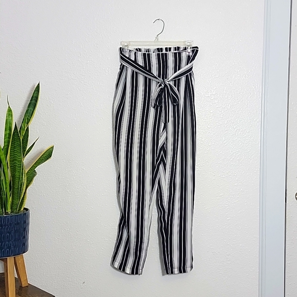IJOAH XS 00 Striped Pant Black and White with Pockets + Side Zipper